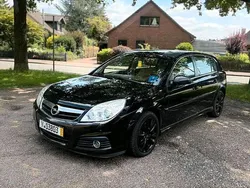Schwarz Gebraucht 2007 Opel Insignia Kombi | 1.250 €