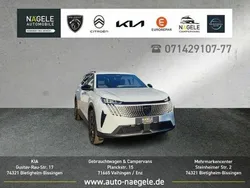 Weiss Gebraucht 2024 Peugeot 5008 Van / Kleinbus | 37.800 € (Guter Preis)