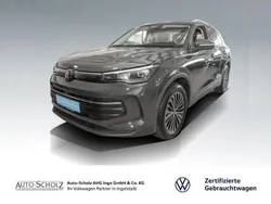 Grau Gebraucht 2024 VW Tiguan IQ Drive SUV | 36.990 € (Fairer Preis)
