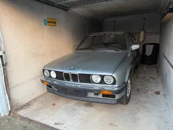 Grau Gebraucht 1986 BMW 318 Basis Limousine | 13.500 €