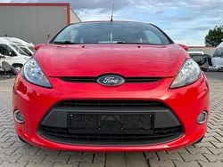 Rot Gebraucht 2012 Ford Fiesta Titanium Kleinwagen | 4.299 € (Fairer Preis)