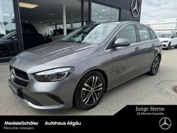 Lack mountaingrau (metallic) Gebraucht 2025 Mercedes B200 Van / Kleinbus | 33.960 € (Guter Preis)