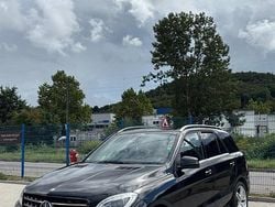 Schwarz Gebraucht 2013 Mercedes ML350 Edition 1 SUV | 25.250 € (Teuer)