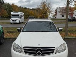 Weiß Gebraucht 2008 Mercedes C200 Avantgarde Limousine | 4.199 € (Guter Preis)