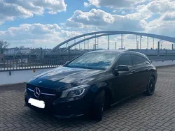 Schwarz Gebraucht 2016 Mercedes CLA220 Shooting Brake Kombi | 13.600 € (Guter Preis)