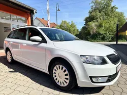 Moonweiss metallic Gebraucht 2017 Skoda Octavia Ambition Kombi | 7.980 € (Superpreis)