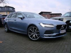 Mussel blue metallic (metallic) Gebraucht 2018 Volvo V90 Momentum Kombi | 26.980 € (Etwas zu teuer)