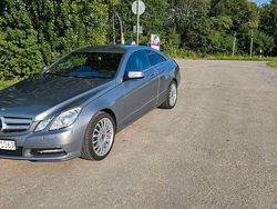 Grau Gebraucht 2012 Mercedes E350 Elegance Coupé | 14.500 € (Fairer Preis)