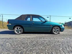 Grün Gebraucht 1997 Ford Escort Cabriolet Cabrio | 1.800 €