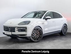Weiss Gebraucht 2024 Porsche Cayenne S E-Hybrid Coupe Coupé | 104.480 € (Superpreis)
