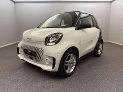 Schwarz Gebraucht 2022 Smart ForTwo Electric Drive Coupé | 9.799 € (Fairer Preis)