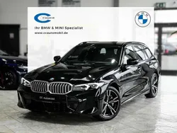 Saphirschwarz Gebraucht 2024 BMW 330 M Sport Kombi | 39.449 € (Superpreis)