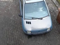 Silber Gebraucht 2001 Renault Twingo Liberty Kleinwagen | 750 € (Guter Preis)