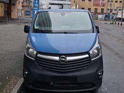 Blau Gebraucht 2017 Opel Vivaro Van / Kleinbus | 13.500 € (Fairer Preis)