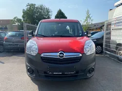 Rot Gebraucht 2015 Opel Combo Selection Van / Kleinbus | 4.499 € (Superpreis)