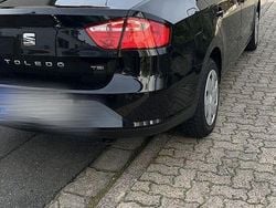 Schwarz Gebraucht 2015 Seat Toledo Reference Limousine | 5.499 € (Fairer Preis)