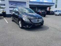 Schwarz Gebraucht 2012 Mercedes B180 Van / Kleinbus | 7.490 € (Guter Preis)