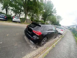 Schwarz Gebraucht 2019 Mercedes A180 AMG line Limousine | 25.000 € (Fairer Preis)