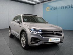 Silber Gebraucht 2022 VW Touareg SUV | 61.449 € (Teuer)