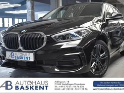 Schwarz Gebraucht 2022 BMW 120 Sport Line Kleinwagen | 24.890 € (Fairer Preis)