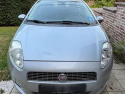 Grau Gebraucht 2008 Fiat Grande Punto Kleinwagen | 1.850 € (Fairer Preis)