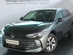 Grau Neu 2025 VW Passat Business Kombi | 49.777 € (Etwas zu teuer)