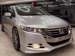 Silber Gebraucht 2010 Honda Odyssey Van / Kleinbus | 14.000 €