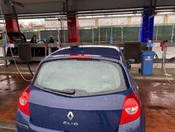 Blau Gebraucht 2008 Renault Clio II Limousine | 1.950 € (Fairer Preis)