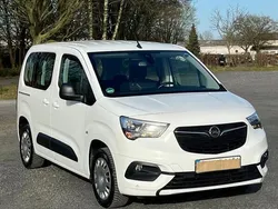 Weiß Gebraucht 2021 Opel Combo Van / Kleinbus | 16.900 € (Teuer)