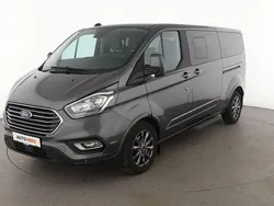 Grau Gebraucht 2021 Ford Tourneo Custom Titanium Van / Kleinbus | 36.770 € (Fairer Preis)