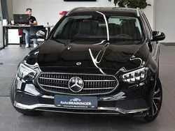 Schwarz Gebraucht 2022 Mercedes E300 Avantgarde Limousine | 27.850 € (Guter Preis)