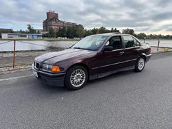 Rot Gebraucht 1992 BMW 316 Limousine | 4.500 €
