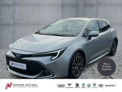 Silber Gebraucht 2023 Toyota Corolla Team Limousine | 23.460 € (Guter Preis)