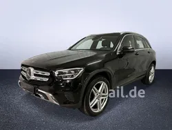 Schwarz unilack Gebraucht 2020 Mercedes GLC300 SUV | 36.480 € (Fairer Preis)
