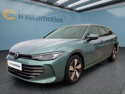 Grün Gebraucht 2025 VW Passat Kombi | 35.299 € (Superpreis)