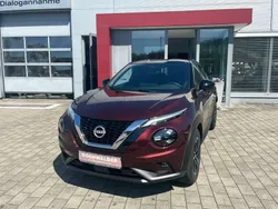 Burgundy/black Neu 2025 Nissan Juke N-Connecta SUV | 23.977 € (Etwas zu teuer)