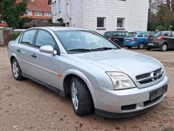 Grau Gebraucht 2002 Opel Vectra Limousine | 499 € (Guter Preis)