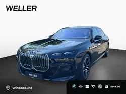 Carbonschwarz (schwarz) Gebraucht 2024 BMW 740 M Sport Limousine | 87.900 € (Superpreis)