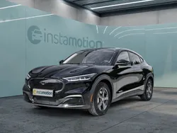 Schwarz Gebraucht 2022 Ford Mustang Mach-E SUV | 36.600 € (Guter Preis)