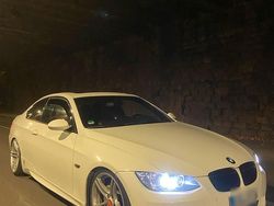 Weiß Gebraucht 2008 BMW 335 Performance Coupé | 22.000 €
