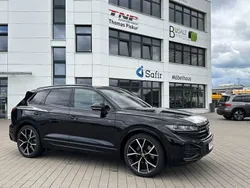 Schwarz Gebraucht 2025 VW Touareg R-line SUV | 79.990 € (Etwas zu teuer)