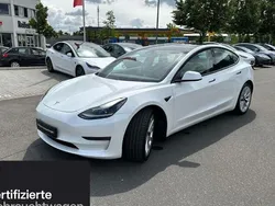 Weiß Gebraucht 2021 Tesla Model 3 Long Range Limousine | 29.400 € (Teuer)