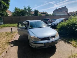 Blau Gebraucht 2005 Ford Mondeo Limousine | 2.000 € (Fairer Preis)