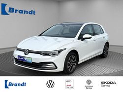 Pure white Gebraucht 2022 VW Golf VIII Active Limousine | 18.390 € (Guter Preis)