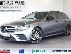 Grau Gebraucht 2019 Mercedes E220 AMG Limousine | 26.489 €