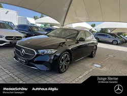 Obsidianschwarz Gebraucht 2024 Mercedes E220 Avantgarde Limousine | 49.840 € (Guter Preis)