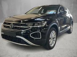 Deep black perleffekt Gebraucht 2024 VW T-Roc Style SUV | 27.980 € (Guter Preis)