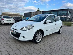 Gletscherweiss Gebraucht 2009 Renault Clio II Dynamique Kleinwagen | 2.700 € (Fairer Preis)