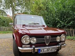Rot Gebraucht 1972 Alfa Romeo Giulia Super Limousine | 14.300 €