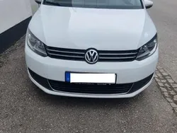 Weiß Gebraucht 2014 VW Touran Comfortline Van / Kleinbus | 12.000 € (Fairer Preis)